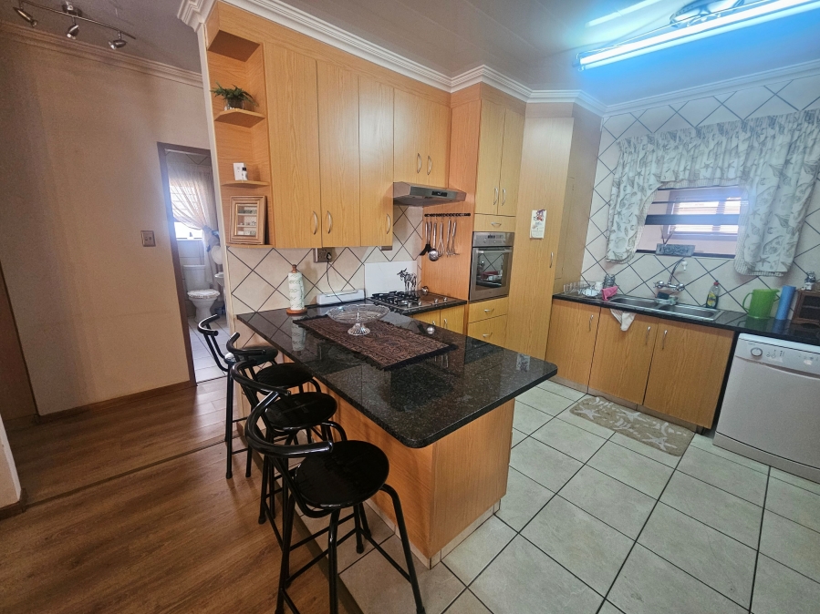 To Let 2 Bedroom Property for Rent in Wilkoppies North West